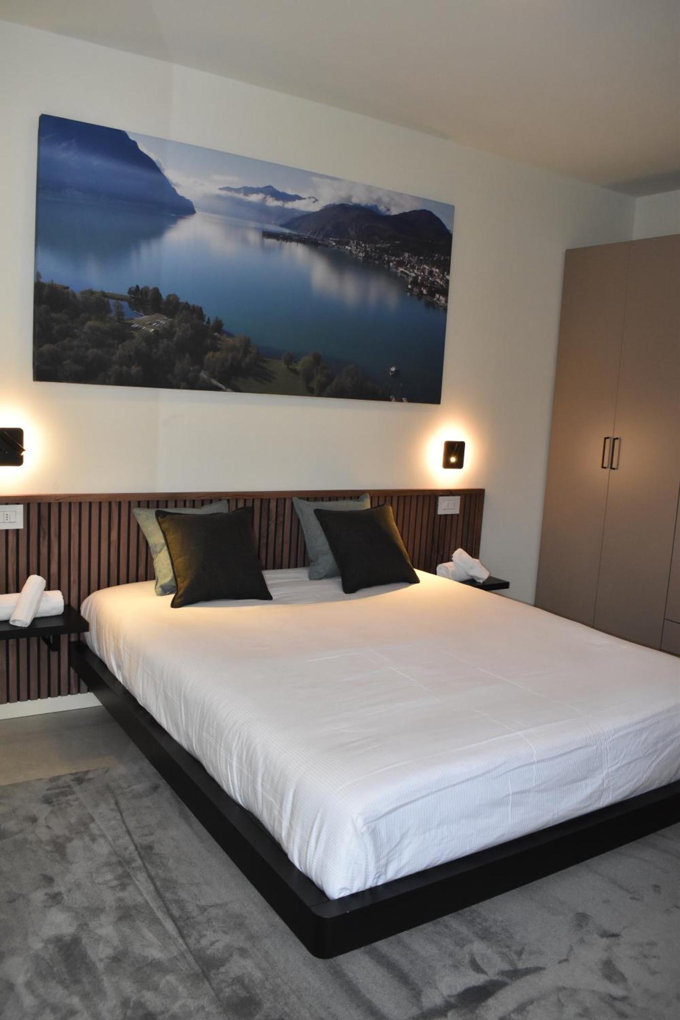 Baia Delle Rose Via Roma 111 Apartment Costa Volpino Ngoại thất bức ảnh