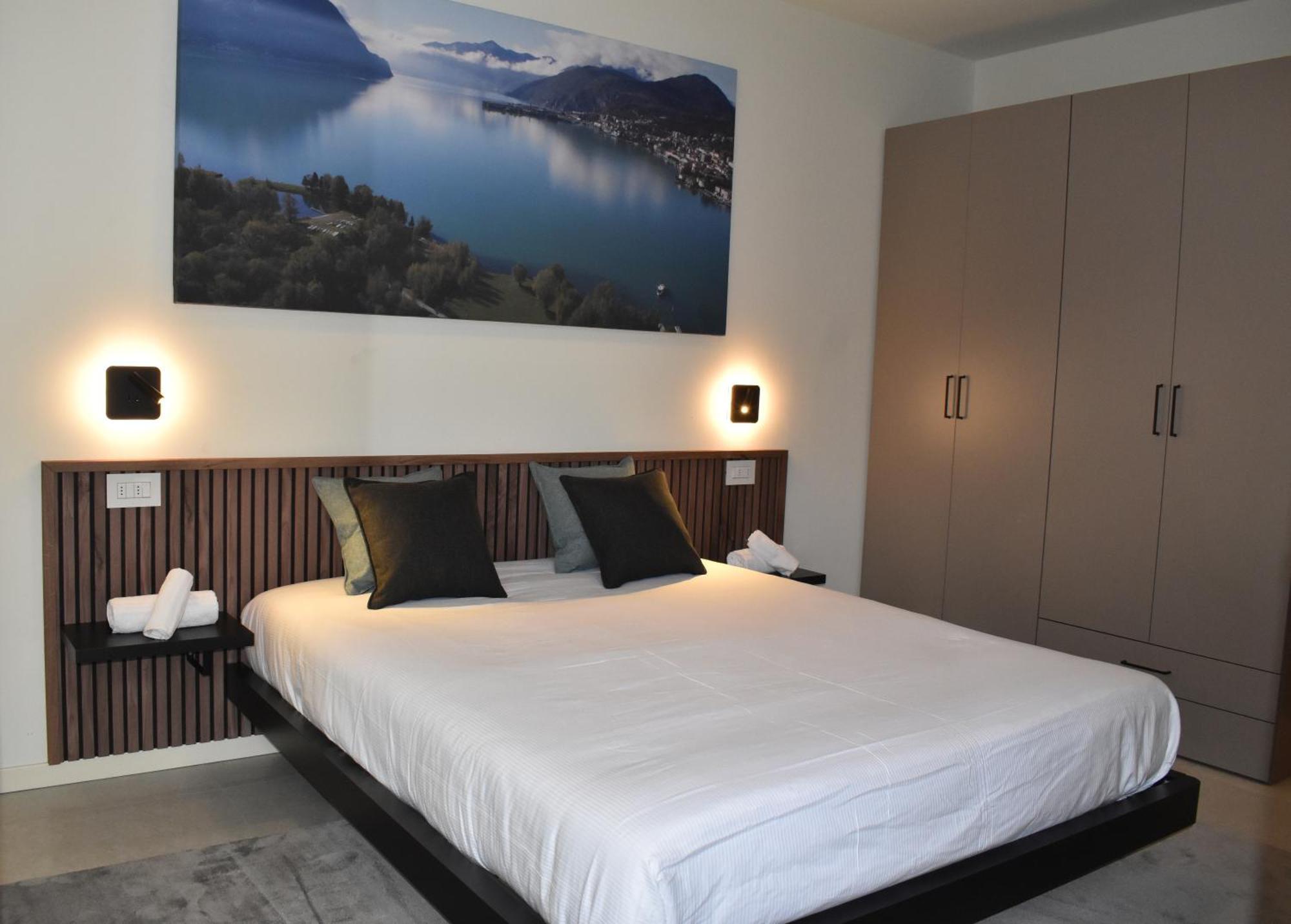 Baia Delle Rose Via Roma 111 Apartment Costa Volpino Ngoại thất bức ảnh
