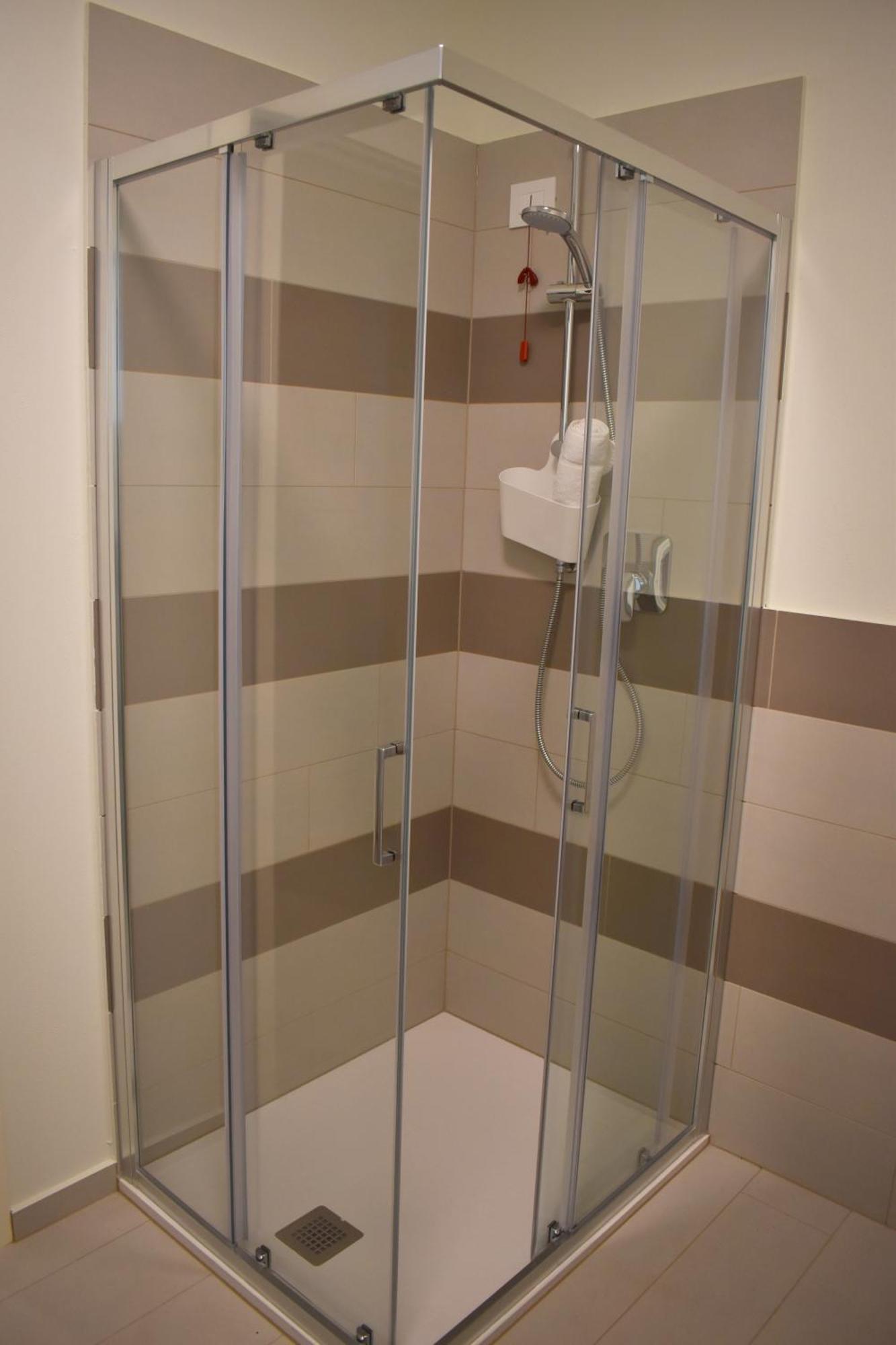 Baia Delle Rose Via Roma 111 Apartment Costa Volpino Ngoại thất bức ảnh