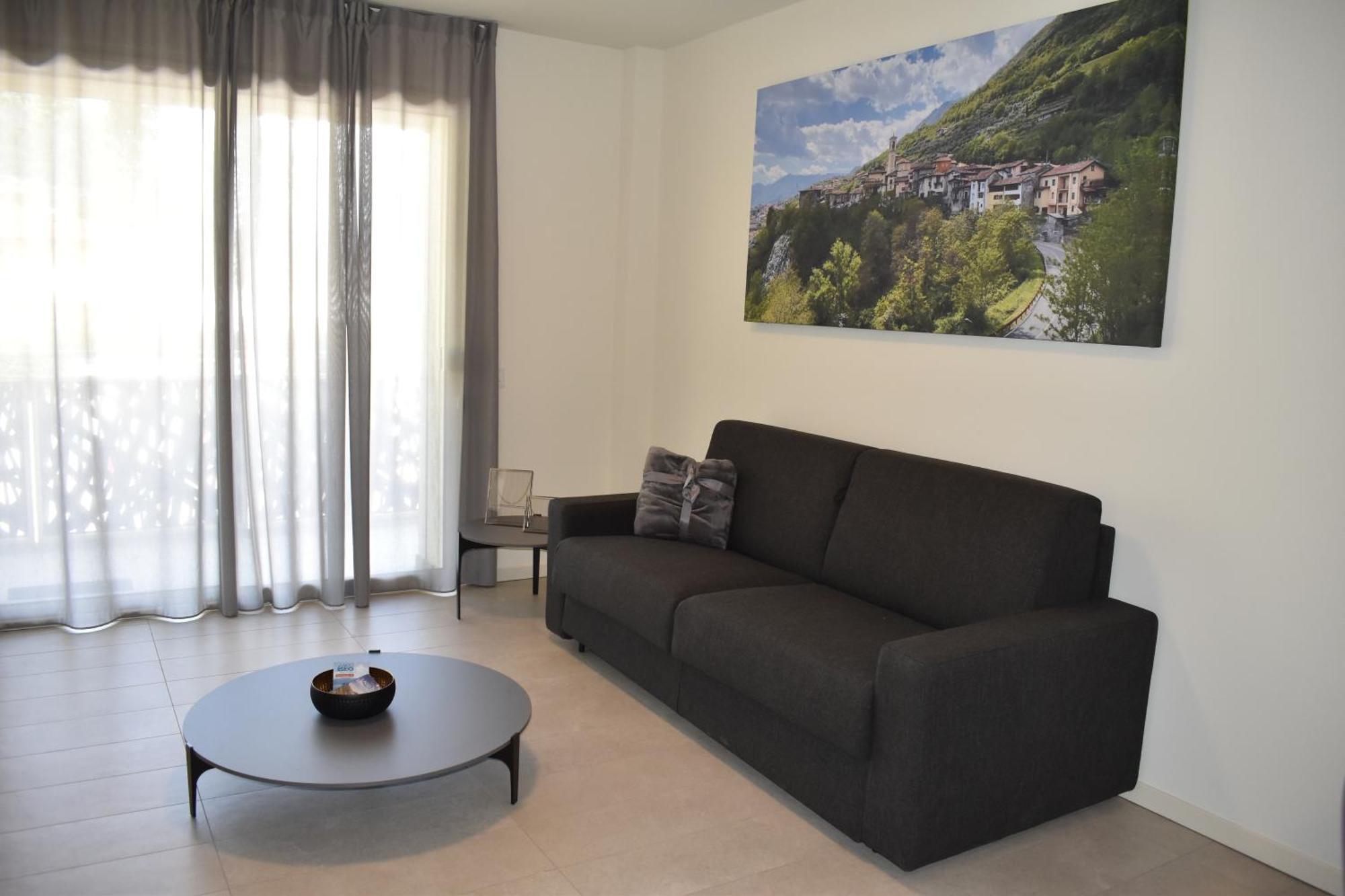 Baia Delle Rose Via Roma 111 Apartment Costa Volpino Ngoại thất bức ảnh