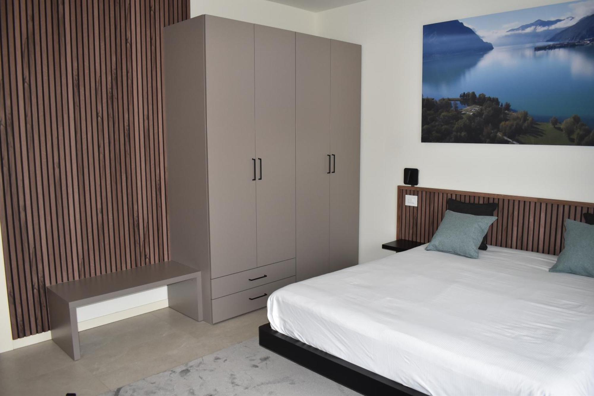 Baia Delle Rose Via Roma 111 Apartment Costa Volpino Ngoại thất bức ảnh