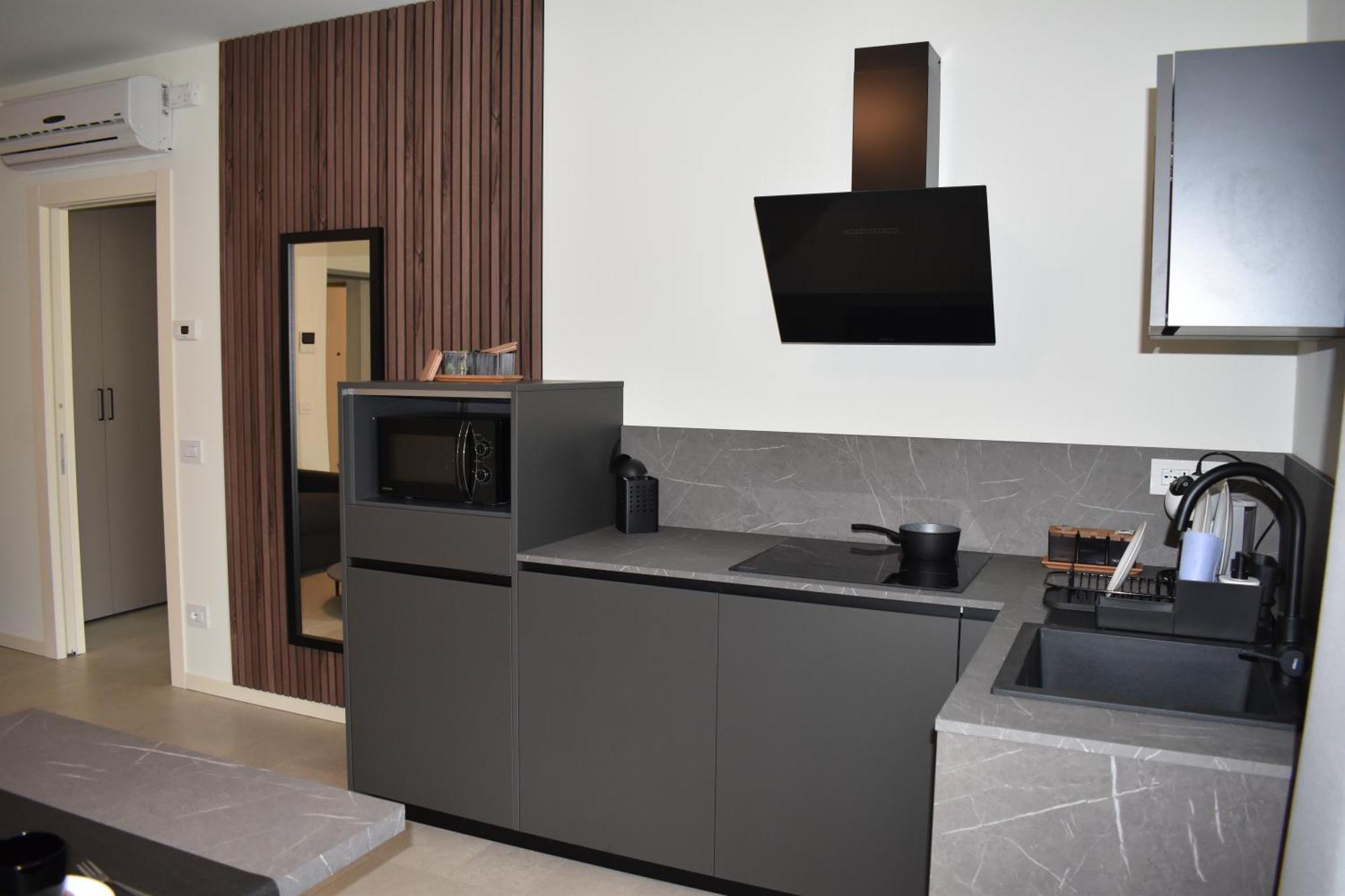 Baia Delle Rose Via Roma 111 Apartment Costa Volpino Phòng bức ảnh
